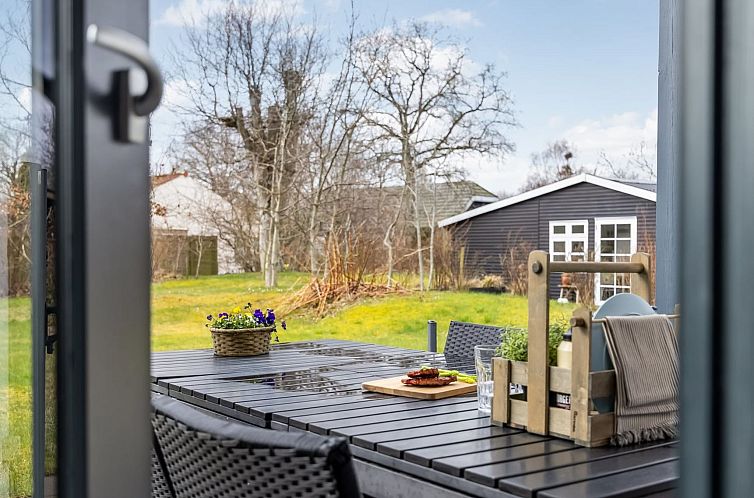 Vakantiehuis "Anttoni" - 350m from the sea