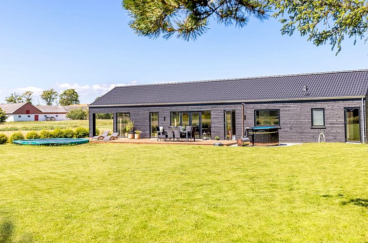 Vakantiehuis "Syni" - 450m from the sea