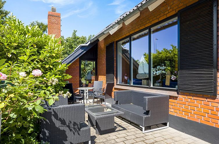 Vakantiehuis "Syni" - 450m from the sea