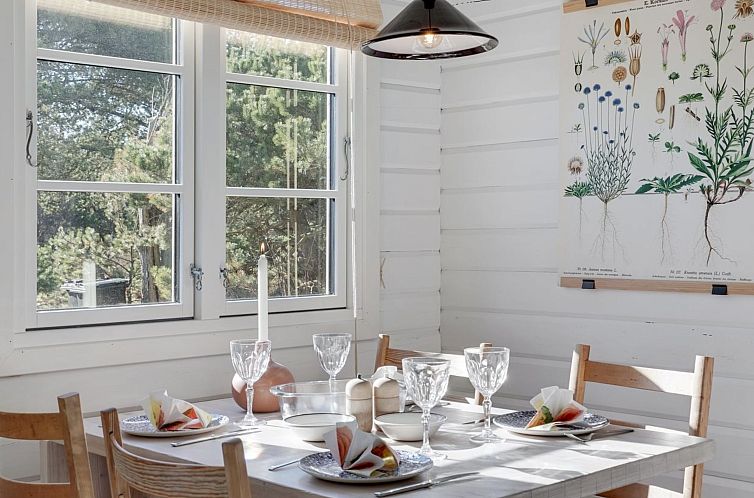 Vakantiehuis "Gytha" - 150m from the sea
