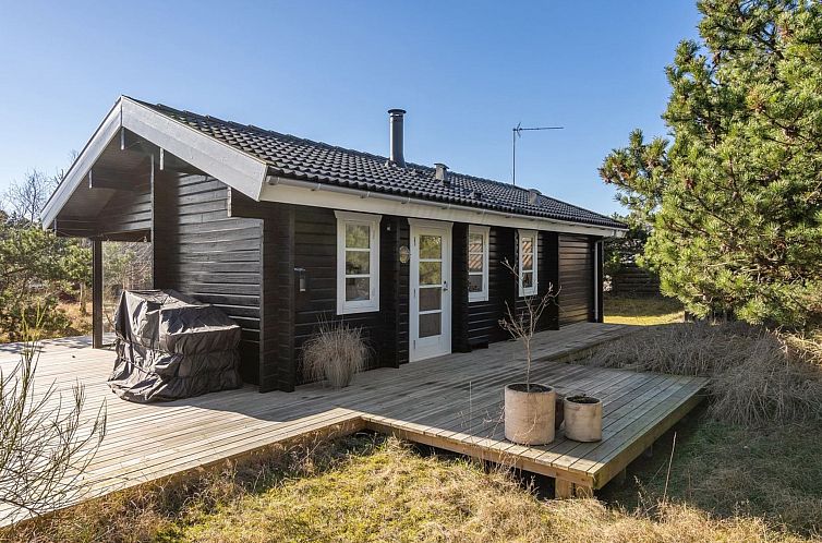 Vakantiehuis "Gytha" - 150m from the sea