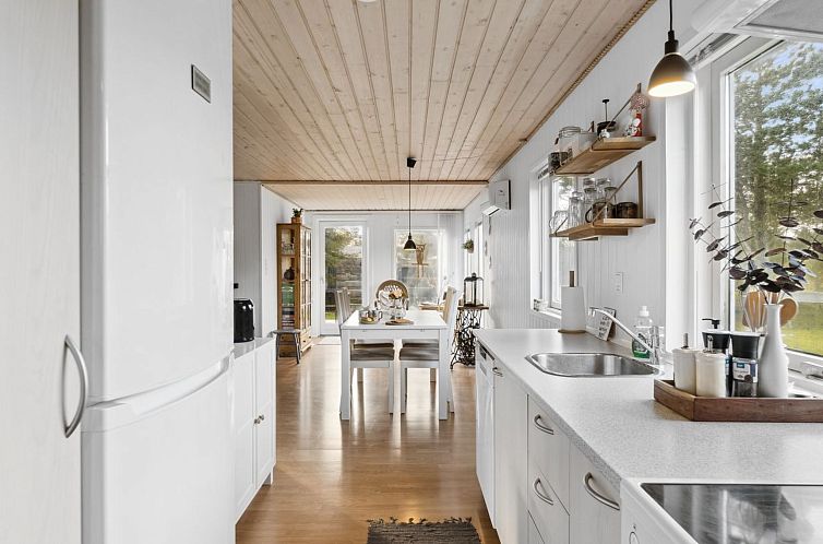 Vakantiehuis "Ehlin" - 150m from the sea