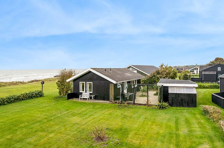 Vakantiehuis "Snioulf" - 10m from the sea