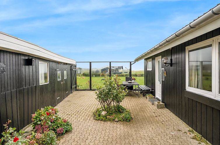 Vakantiehuis "Snioulf" - 10m from the sea