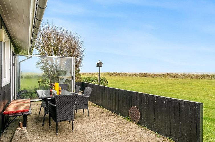 Vakantiehuis "Snioulf" - 10m from the sea