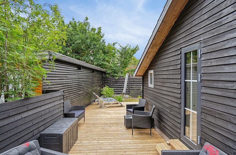 Vakantiehuis "Tjarven" - 300m from the sea