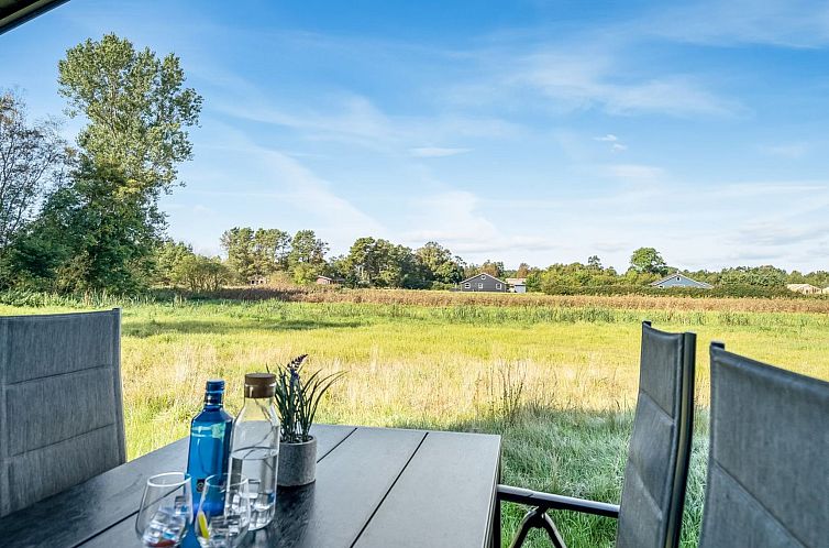 Vakantiehuis "Elik" - 500m from the sea