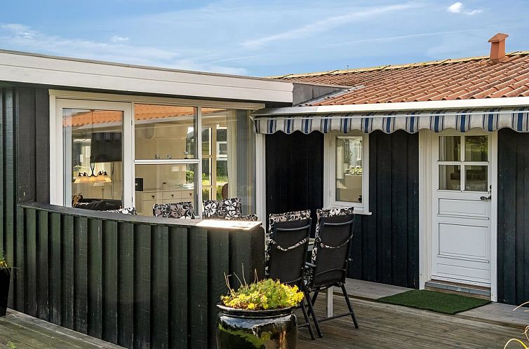 Vakantiehuis "Elik" - 500m from the sea