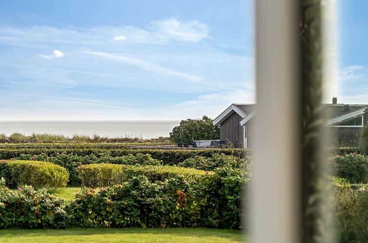 Vakantiehuis "Elik" - 500m from the sea