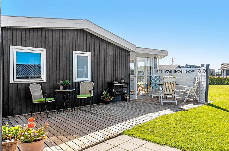 Vakantiehuis "Reima" - 50m from the sea