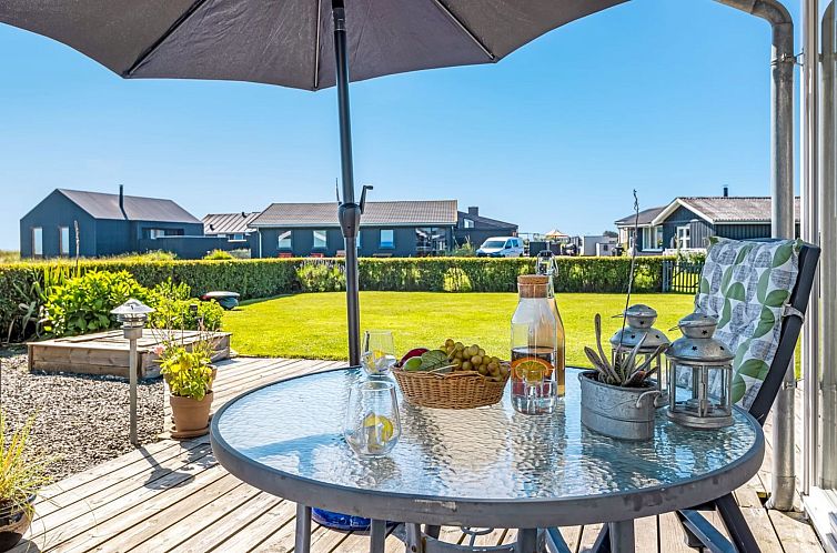 Vakantiehuis "Reima" - 50m from the sea