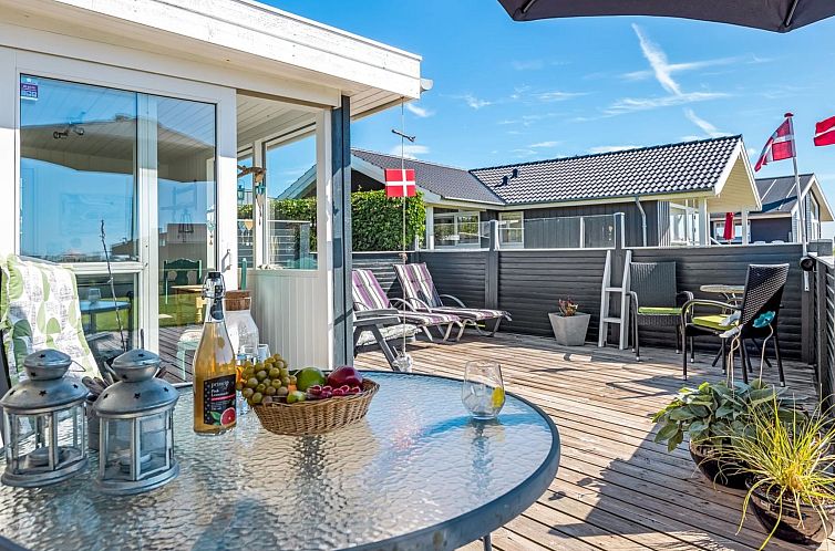 Vakantiehuis "Reima" - 50m from the sea