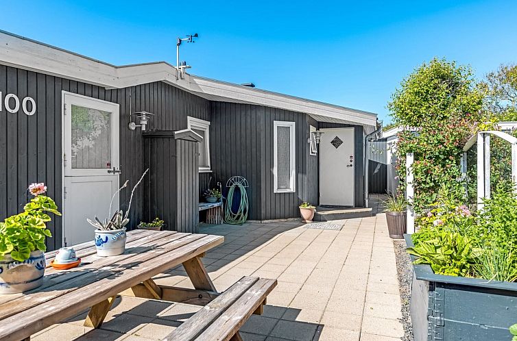 Vakantiehuis "Reima" - 50m from the sea