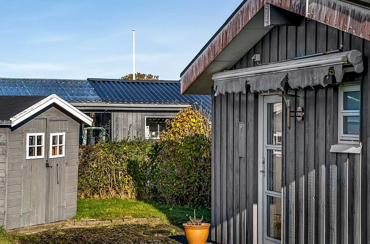 Vakantiehuis "Skarthi" - 200m from the sea