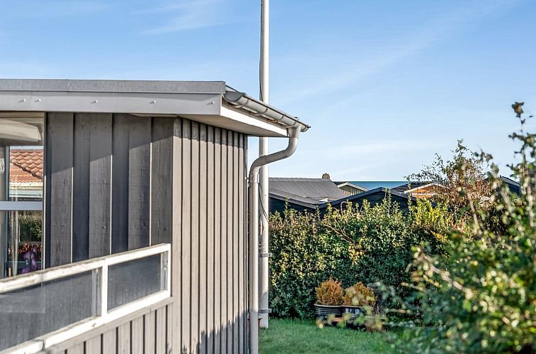 Vakantiehuis "Skarthi" - 200m from the sea