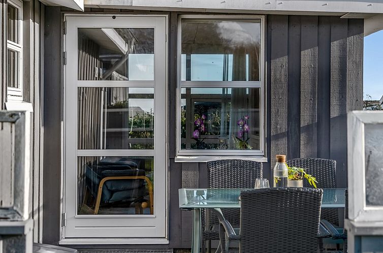 Vakantiehuis "Skarthi" - 200m from the sea