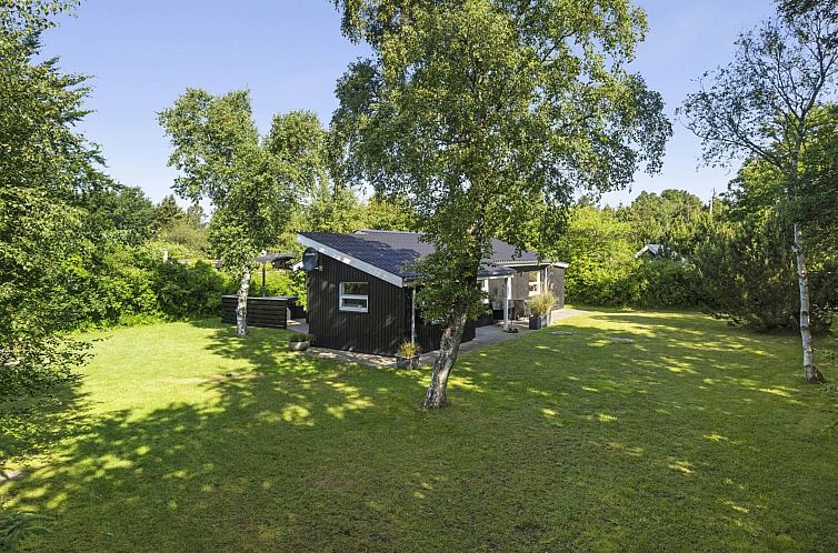 Vakantiehuis "Elaina" - 290m from the sea