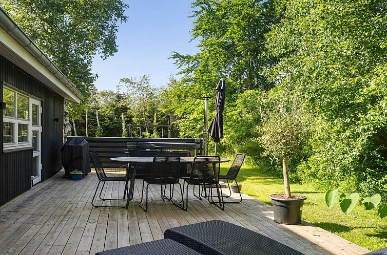 Vakantiehuis "Elaina" - 290m from the sea
