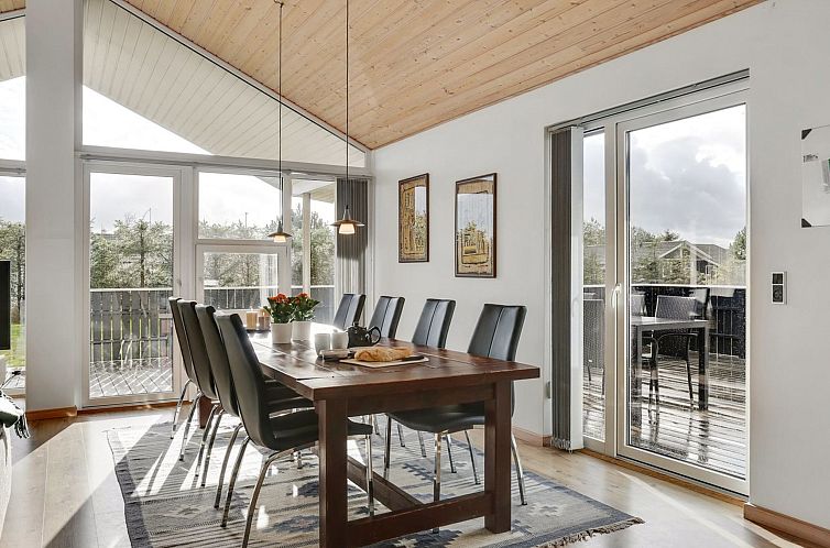 Vakantiehuis "Lirim" - 50m from the sea