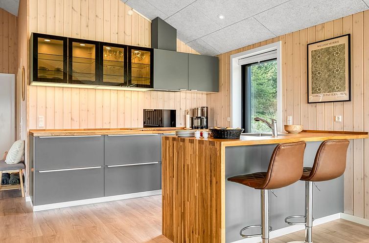 Vakantiehuis "Elik" - 500m from the sea