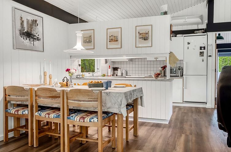 Vakantiehuis "Borka" - 1.2km from the sea