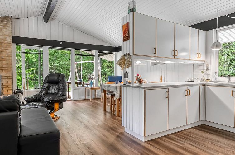 Vakantiehuis "Borka" - 1.2km from the sea