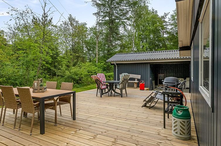 Vakantiehuis "Borka" - 1.2km from the sea