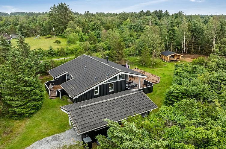 Vakantiehuis "Anouk" - 2km from the sea