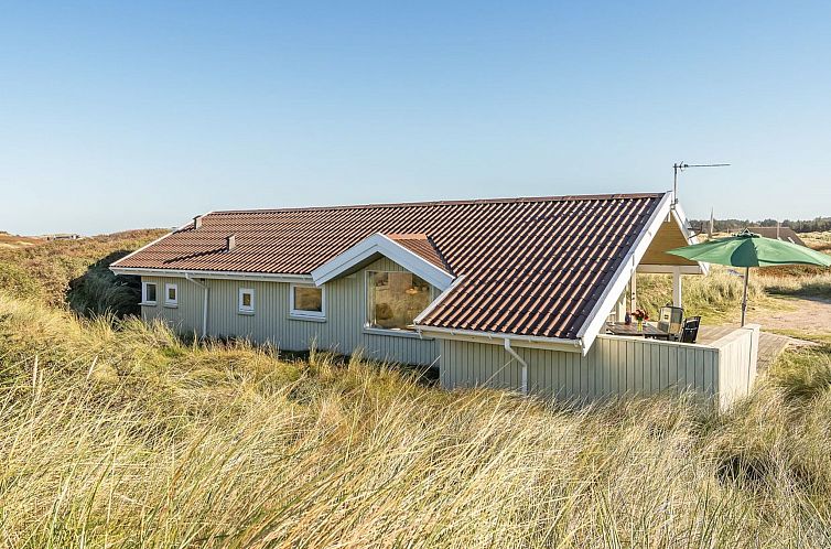 Vakantiehuis "Matias" - 150m from the sea