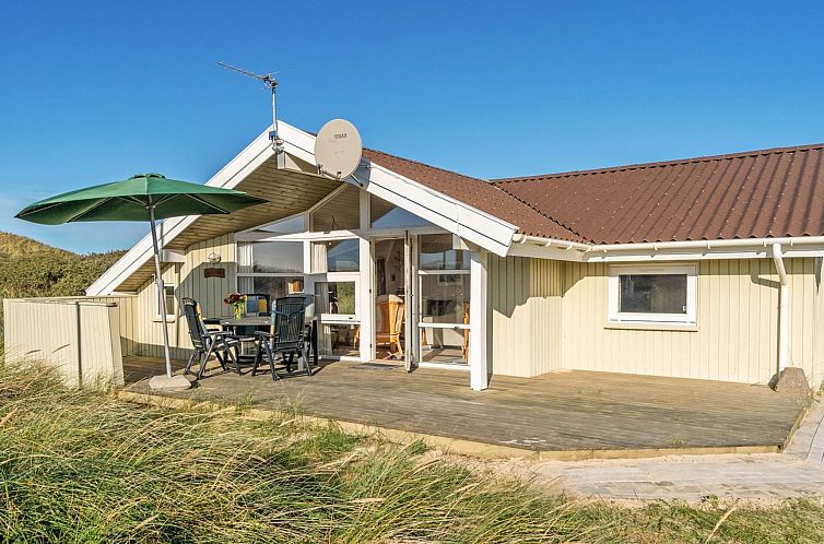 Vakantiehuis "Matias" - 150m from the sea