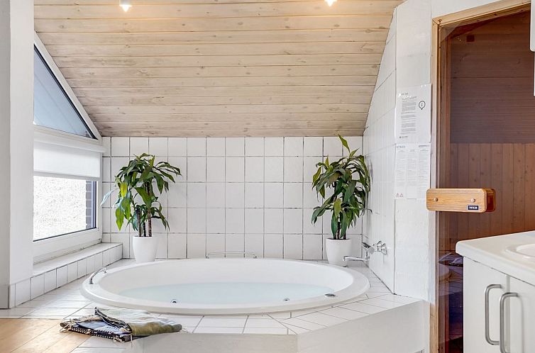 Vakantiehuis "Ritha" - 350m from the sea