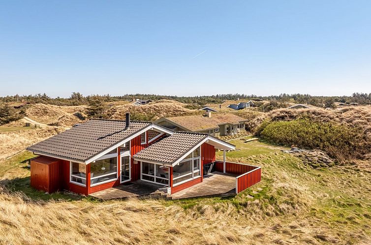 Vakantiehuis "Ludviga" - 400m from the sea
