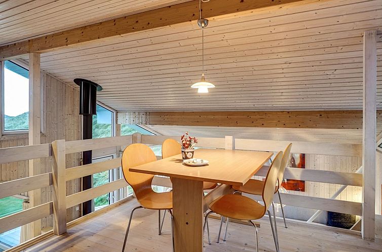 Vakantiehuis "Ludviga" - 400m from the sea