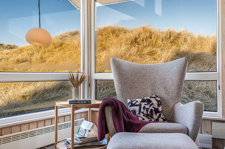 Vakantiehuis "Ludviga" - 400m from the sea