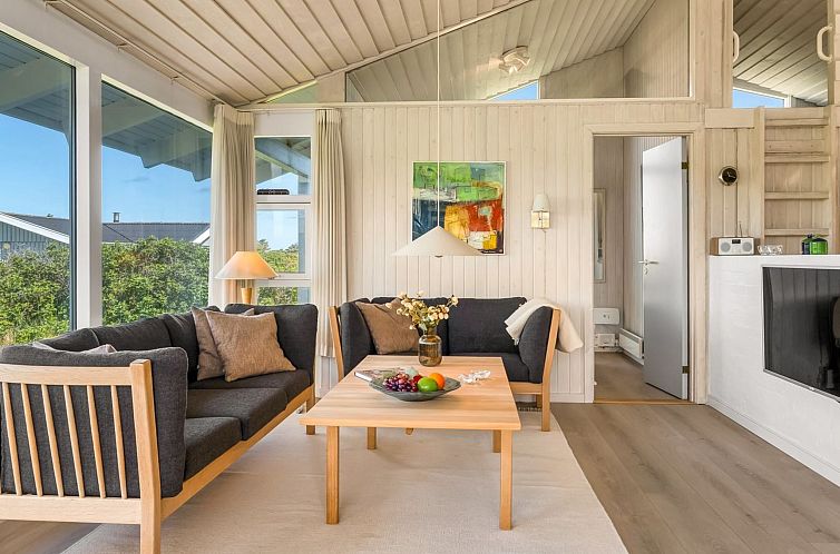 Vakantiehuis "Sigrid" - 400m from the sea