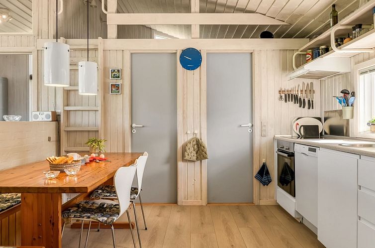 Vakantiehuis "Sigrid" - 400m from the sea