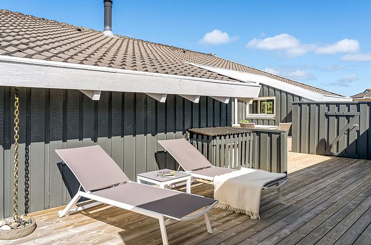 Vakantiehuis "Sigrid" - 400m from the sea