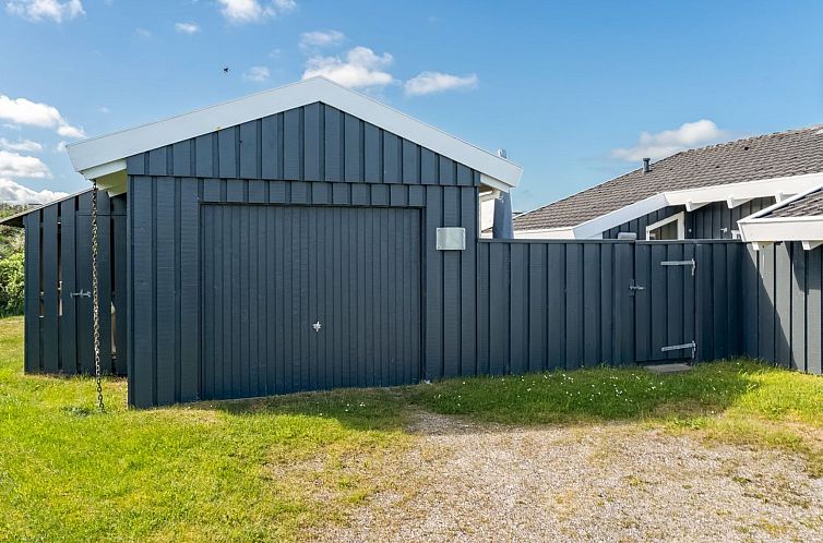 Vakantiehuis "Sigrid" - 400m from the sea