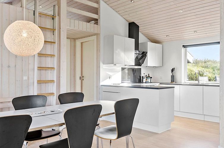Vakantiehuis "Mirla" - 50m from the sea