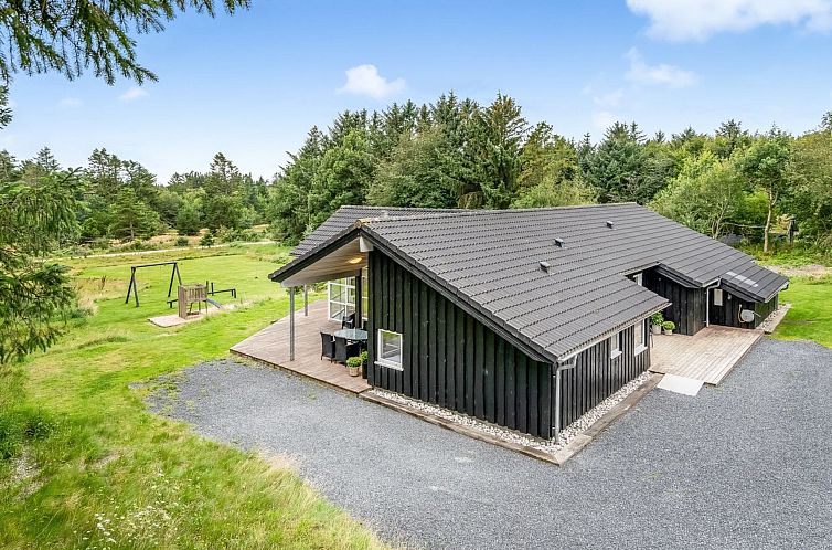 Vakantiehuis "Nayati" - 2km from the sea