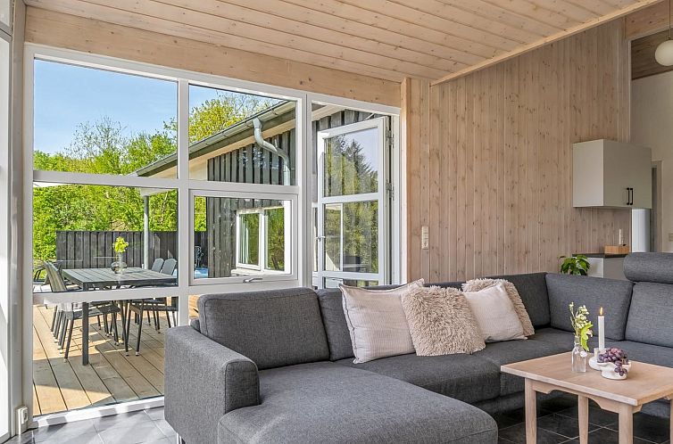 Vakantiehuis "Nayati" - 2km from the sea