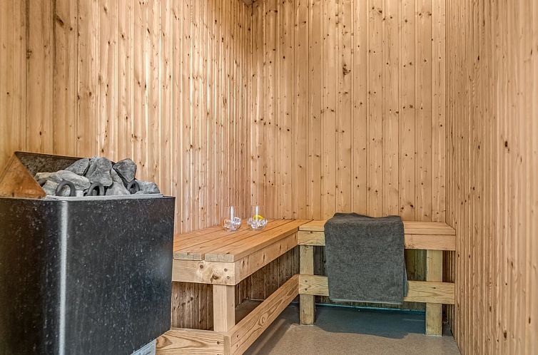 Vakantiehuis "Nayati" - 2km from the sea