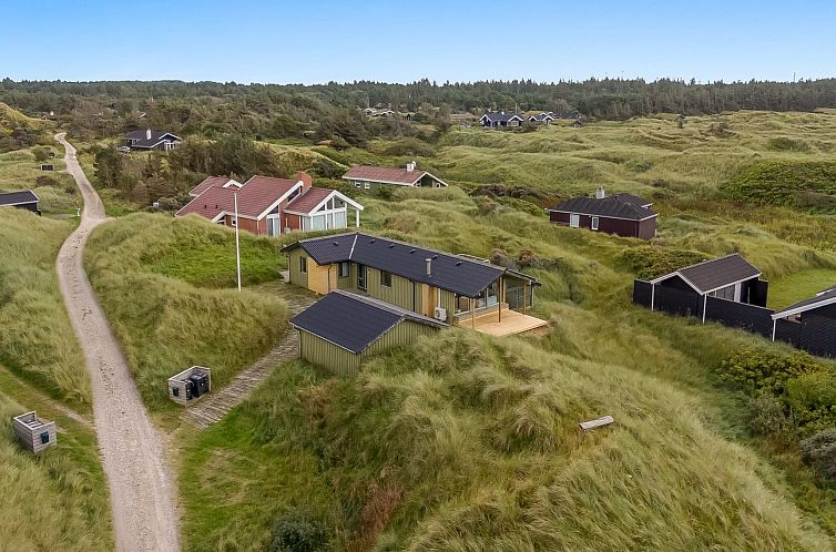 Vakantiehuis "Myrna" - 250m from the sea