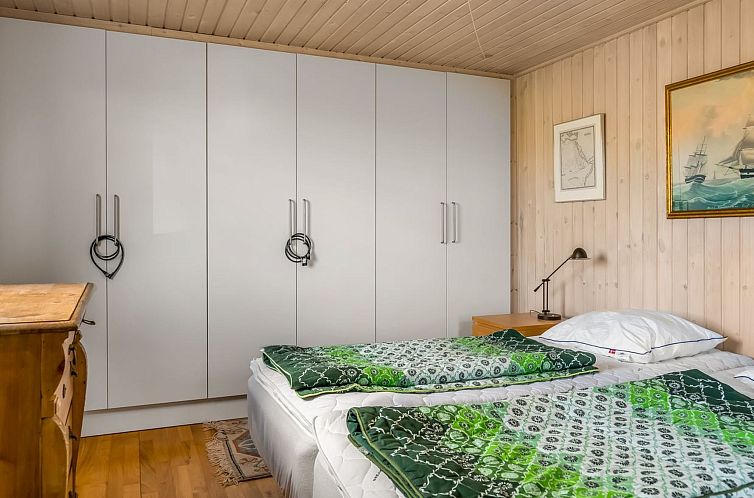 Vakantiehuis "Myrna" - 250m from the sea