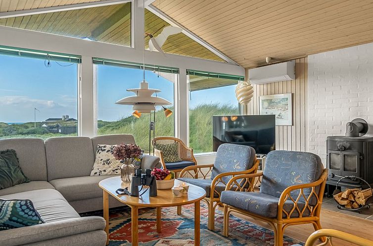 Vakantiehuis "Myrna" - 250m from the sea