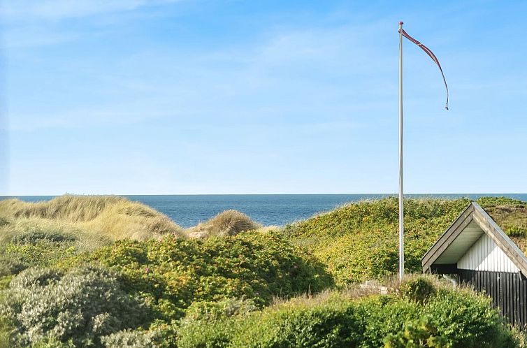 Vakantiehuis "Myrna" - 250m from the sea