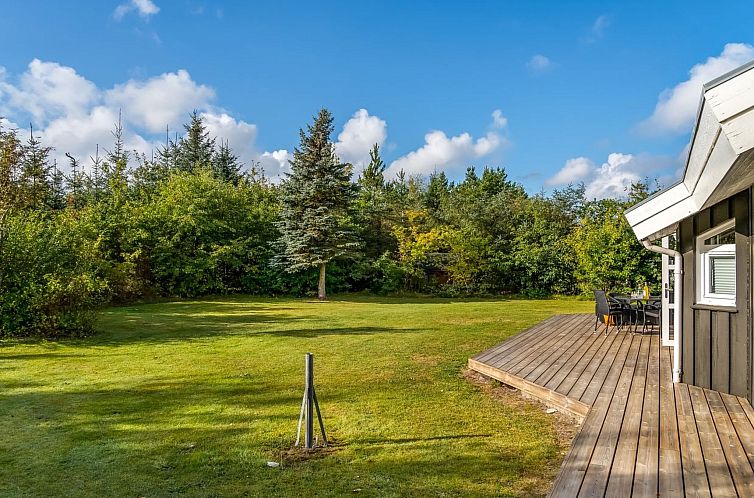 Vakantiehuis "Mechthild" - 2.7km from the sea