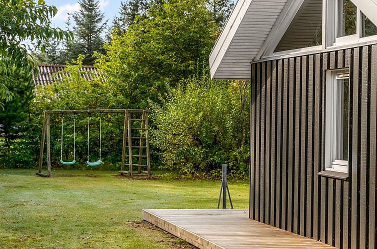 Vakantiehuis "Mechthild" - 2.7km from the sea