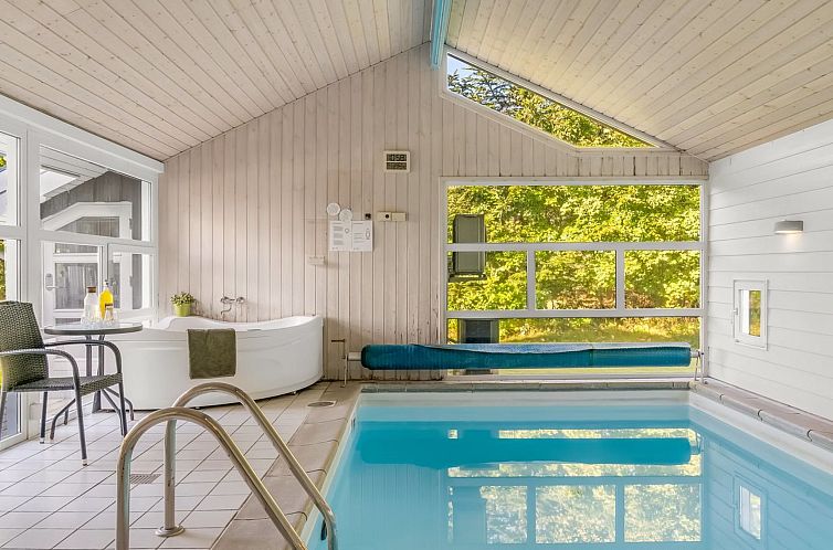 Vakantiehuis "Mechthild" - 2.7km from the sea