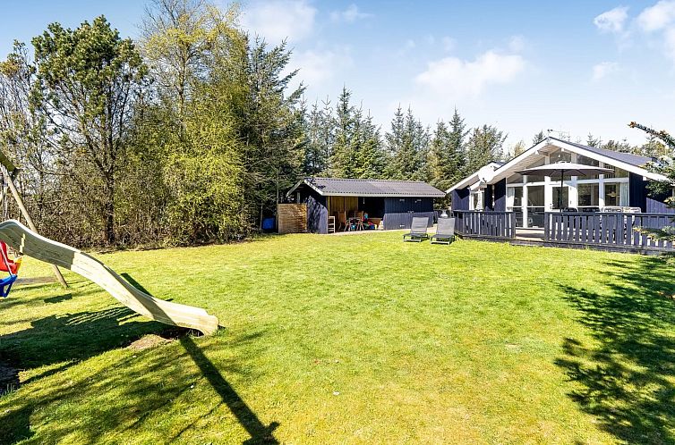 Vakantiehuis "Gustina" - 1.2km from the sea